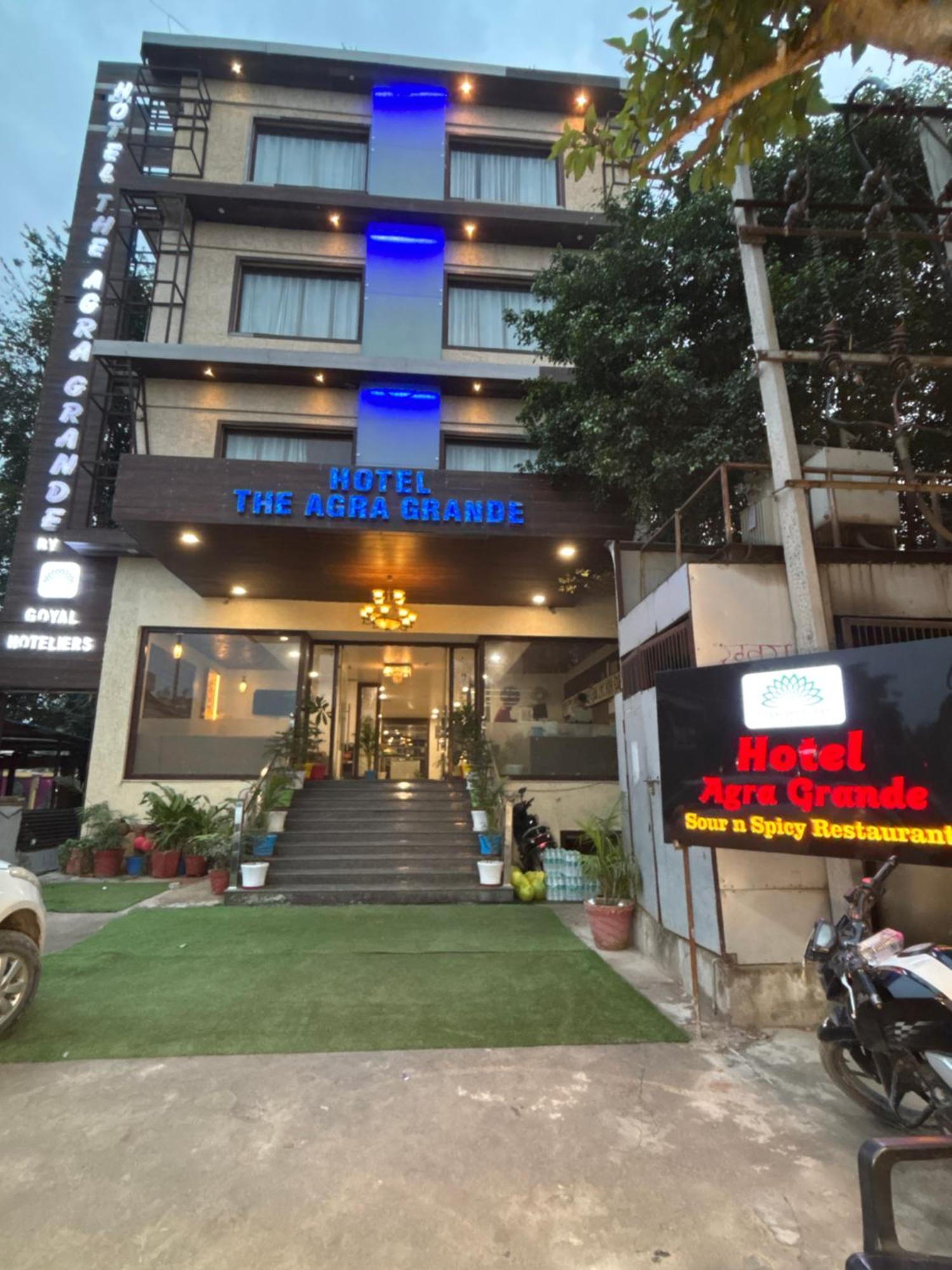 Grande By Goyal Hoteliers Hotel 3*